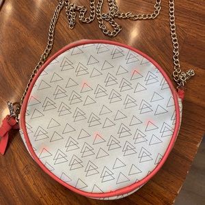 Vintage 80s small round crossbody with chain